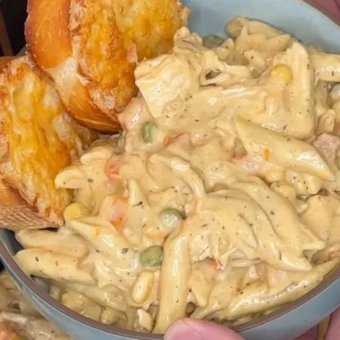 Crock Pot Chicken Pot Pie Pasta with vegetables and creamy sauce