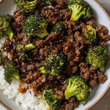 Cozy ground beef and broccoli dish served in a bowl