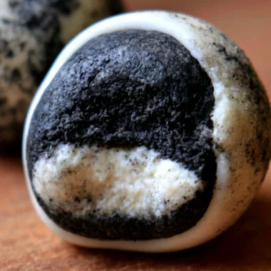 Delicious Keto Oreo Balls recipe for a guilt-free dessert