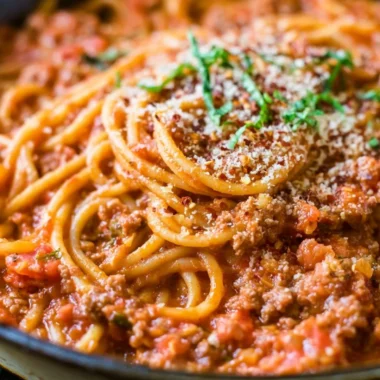 Delicious one pot spaghetti meal in a bowl ready to serve