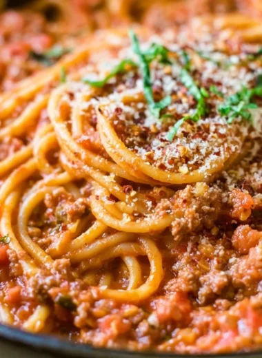 Delicious one pot spaghetti meal in a bowl ready to serve